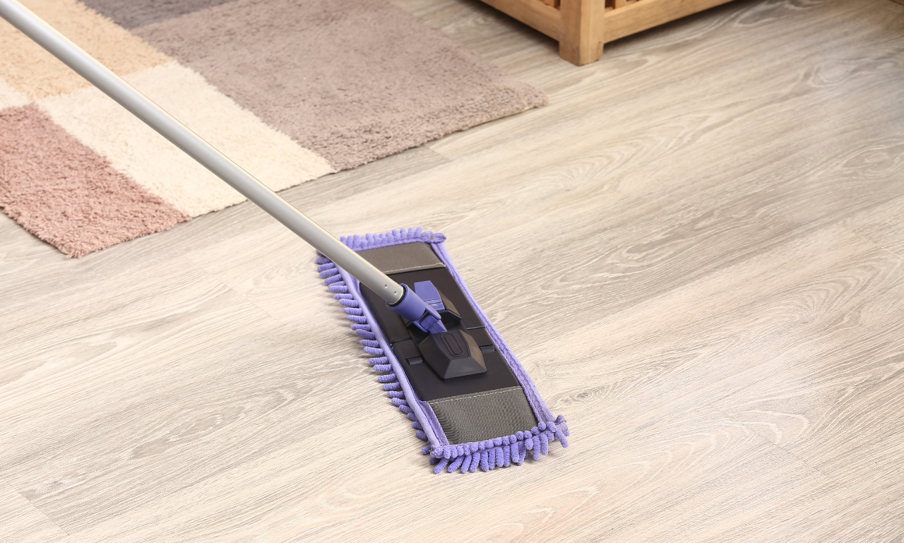How to Clean Laminate Floors? 5 Unbeatable Tricks!